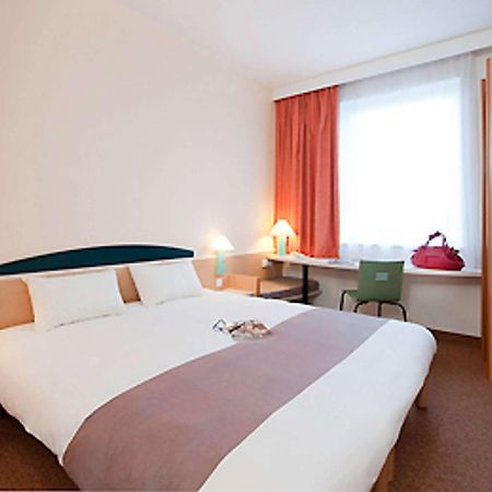 Ibis Luxembourg Sud Hotell Livange Exteriör bild