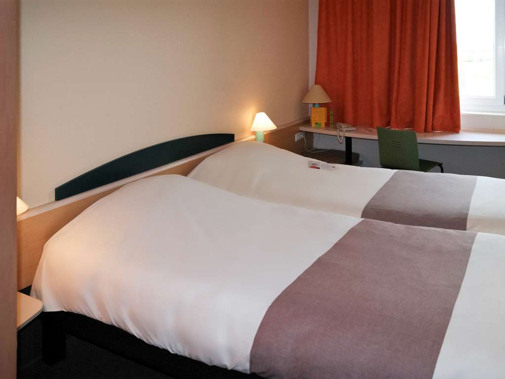 Ibis Luxembourg Sud Hotell Livange Rum bild